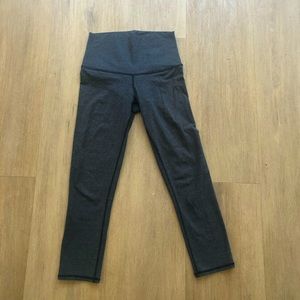 Lululemon cropped leggings, size 4
